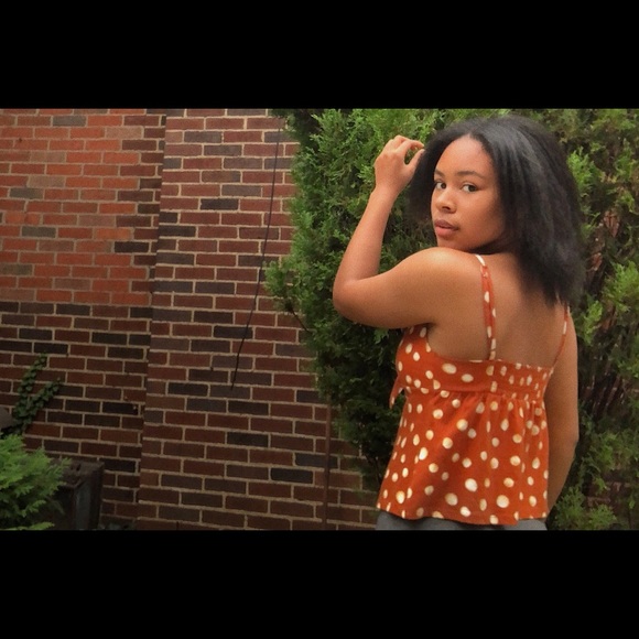 brown polka dot top - Picture 2 of 3